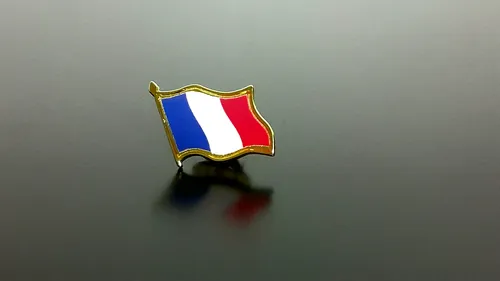 Pin Solapa Bandera Sencilla Personalizado Broche